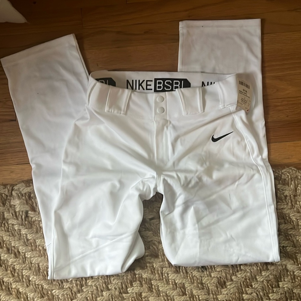 Size small men’s baseball pants NWT
